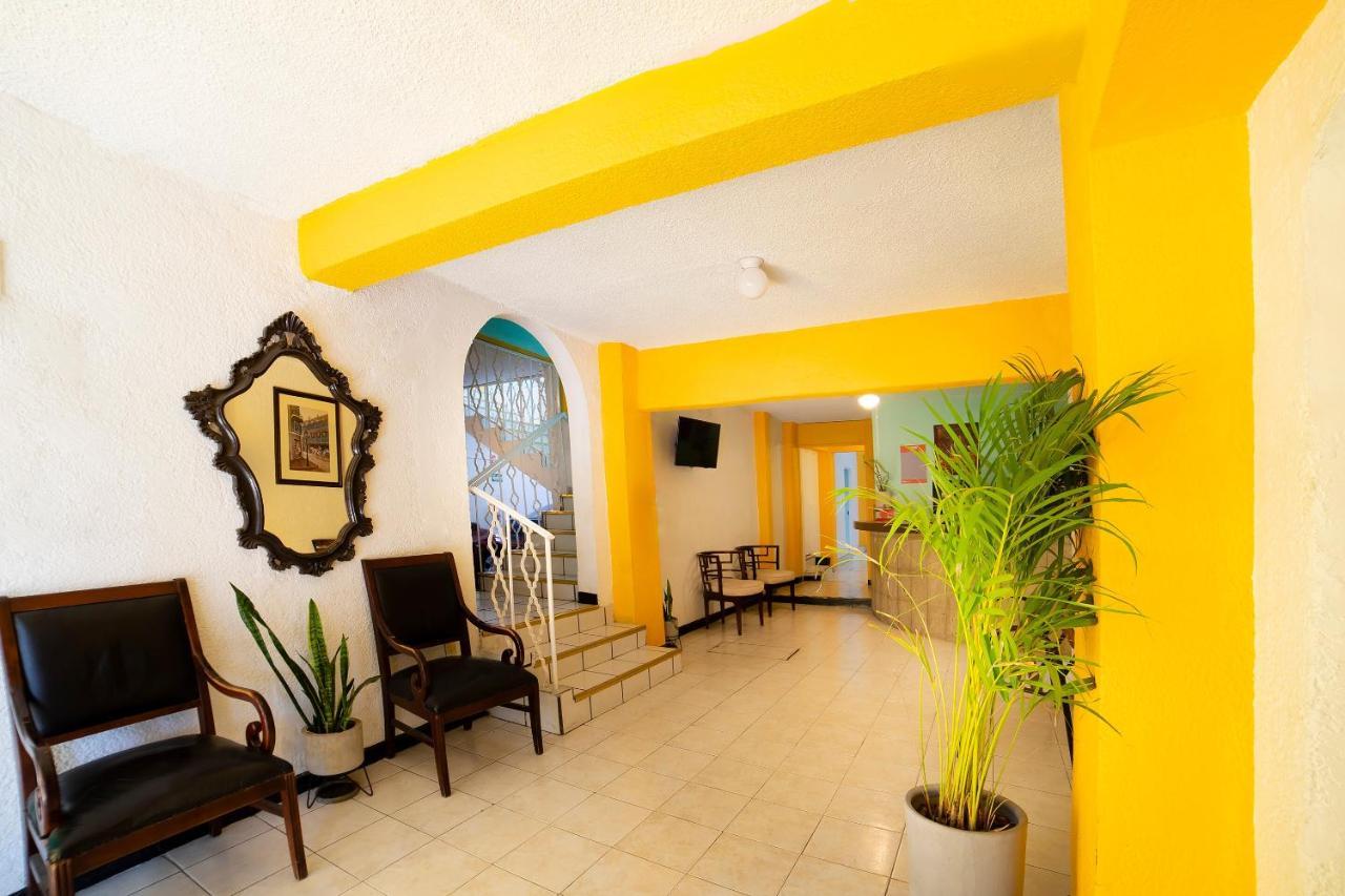 OYO Hotel Jardín Carpio Aguascalientes Exterior foto
